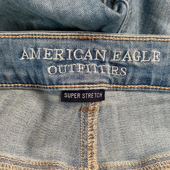 American Eagle Women’s Ripped Jean Jeggings High Rise size 14 regular - Picture 3 of 4